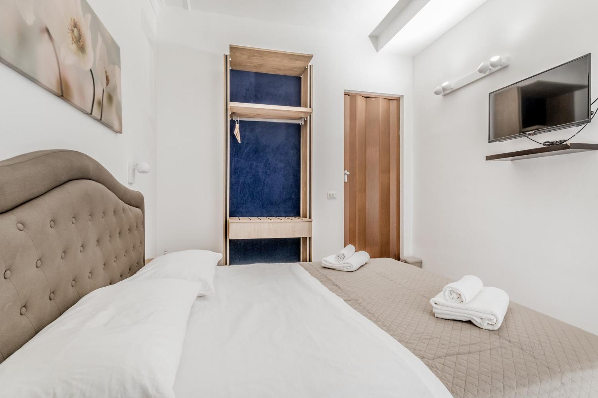 Ariana Luxury 2* Roma